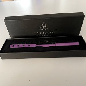 NWT Cosmedix Roller